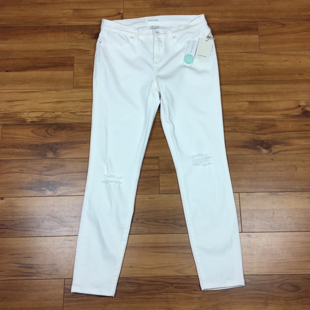 Lila Ryan Liza High-rise Distressed Skinny - EUC 29